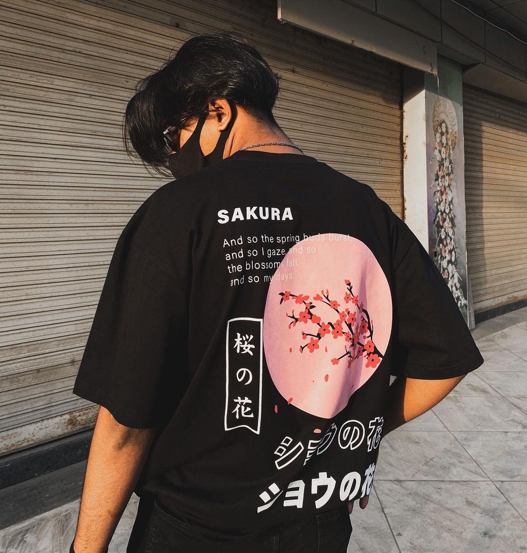 SAKURA  T-SHIRT